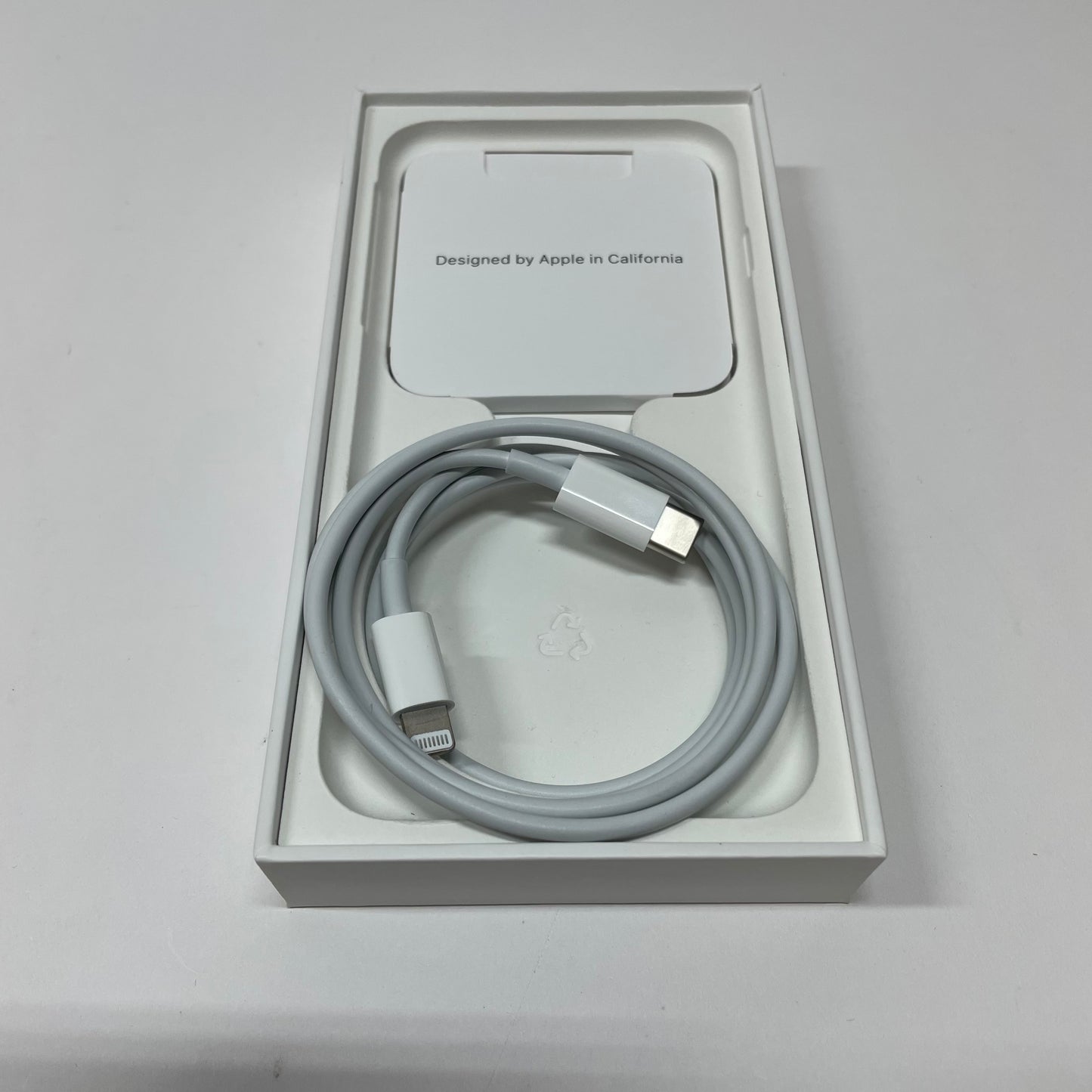 Factory Unlocked Apple iPhone SE 2nd Gen 64GB 15.4 Black MHGE3LL/A
