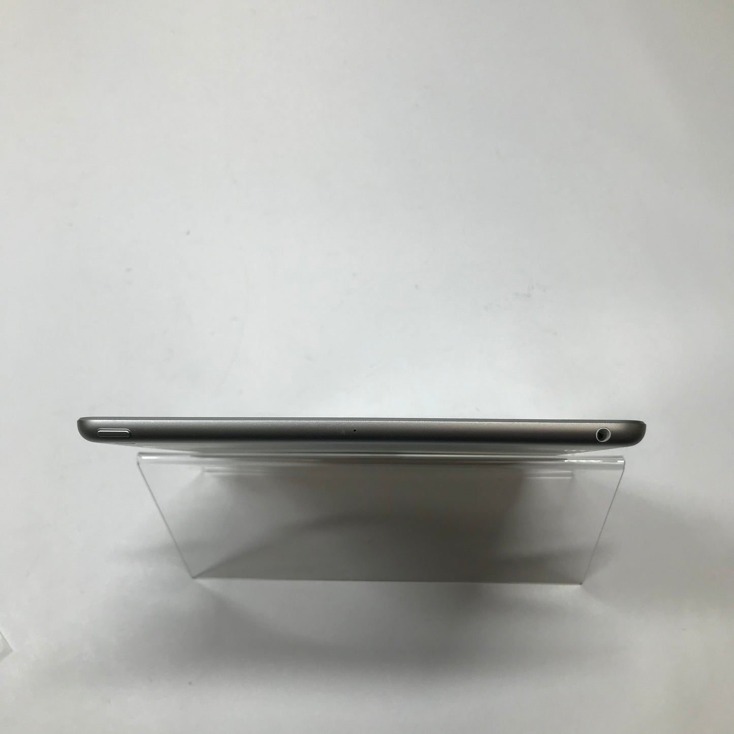 WiFi Only Apple iPad 9th Gen 64GB Silver MK2L3LL/A