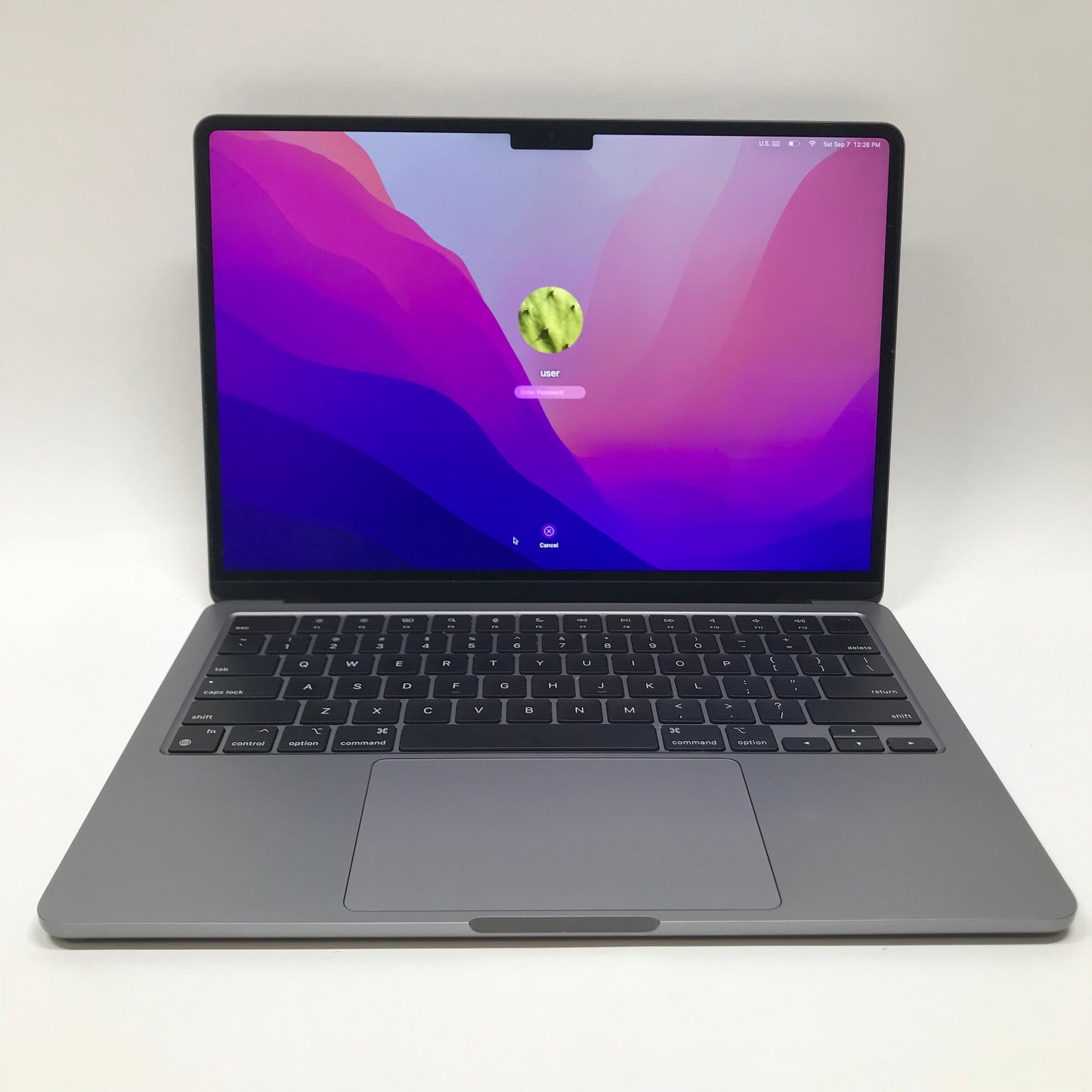 2022 Apple MacBook Air 13.6 M2 8C GPU 3.5GHz 8GB RAM 256GB SSD A2681