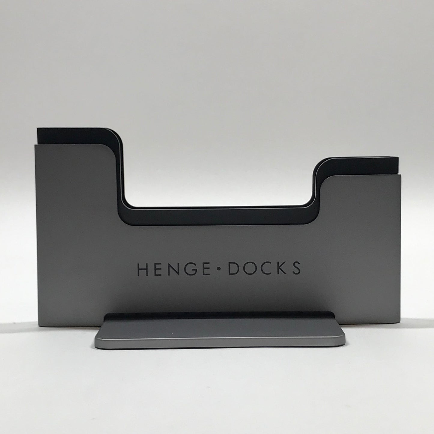 Henge Docks Vertical Docking Station For 13-inch MacBook Pro Computer Dock HD05VB13MBP