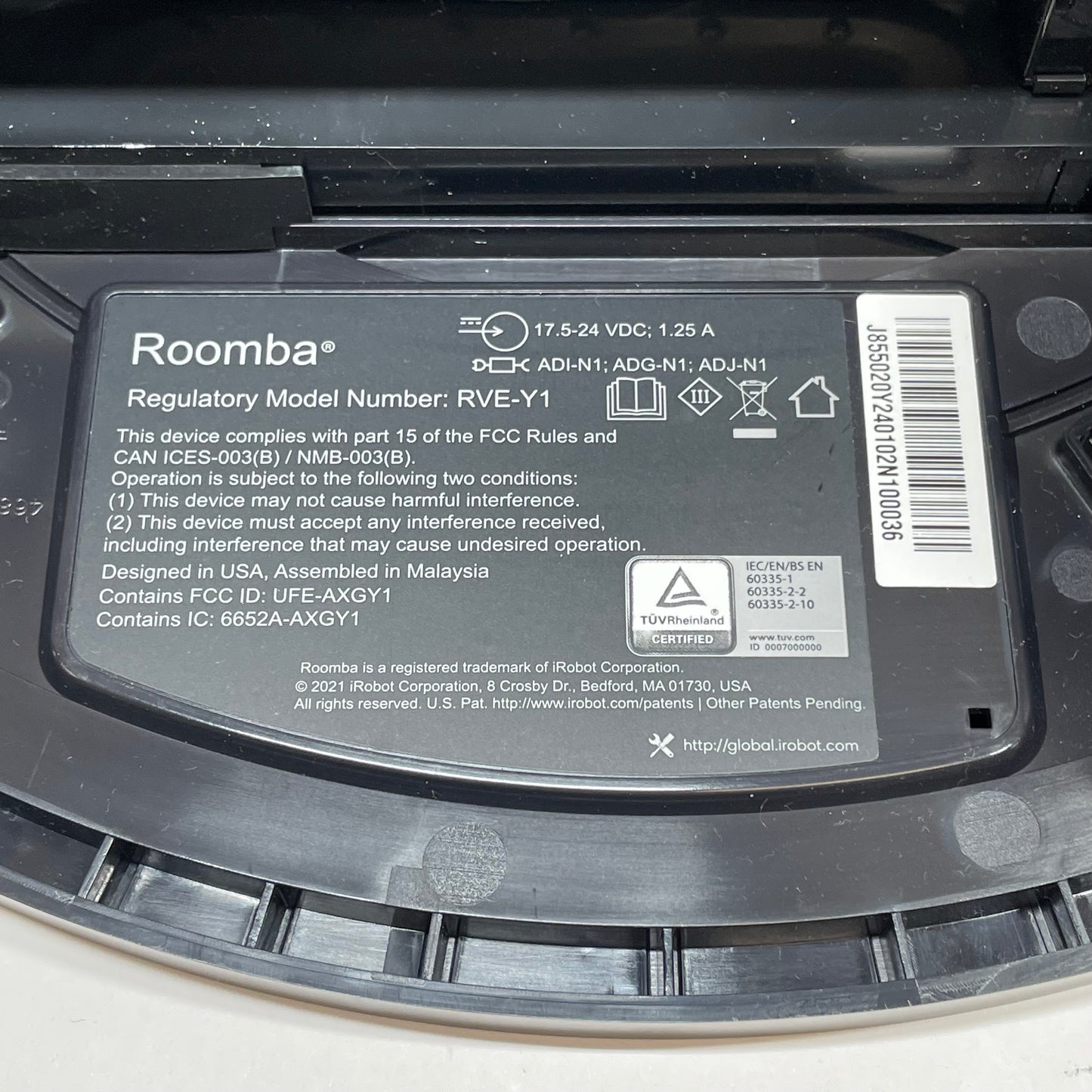 iRobot Roomba J7 Robotic Vacuum RVE-Y1