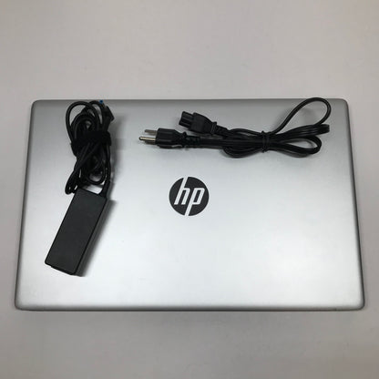 HP Laptop 17-0023dx 17.3" i5-1135G7 2.4GHz 8GB RAM 256GB SSD