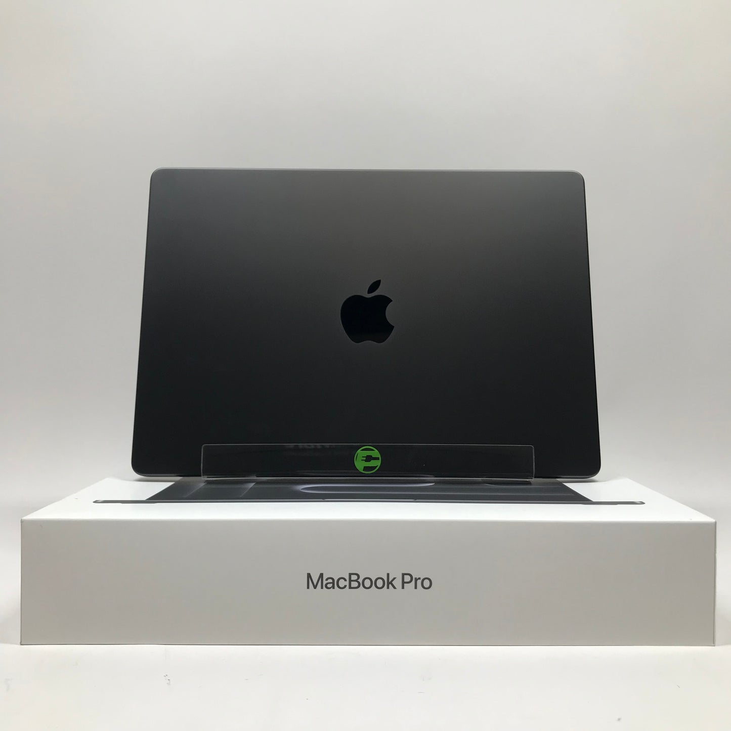 2023 Apple MacBook Pro 14" M3 Pro 18C GPU 4.0GHz 18GB RAM 1TB SSD MRX43LL/A